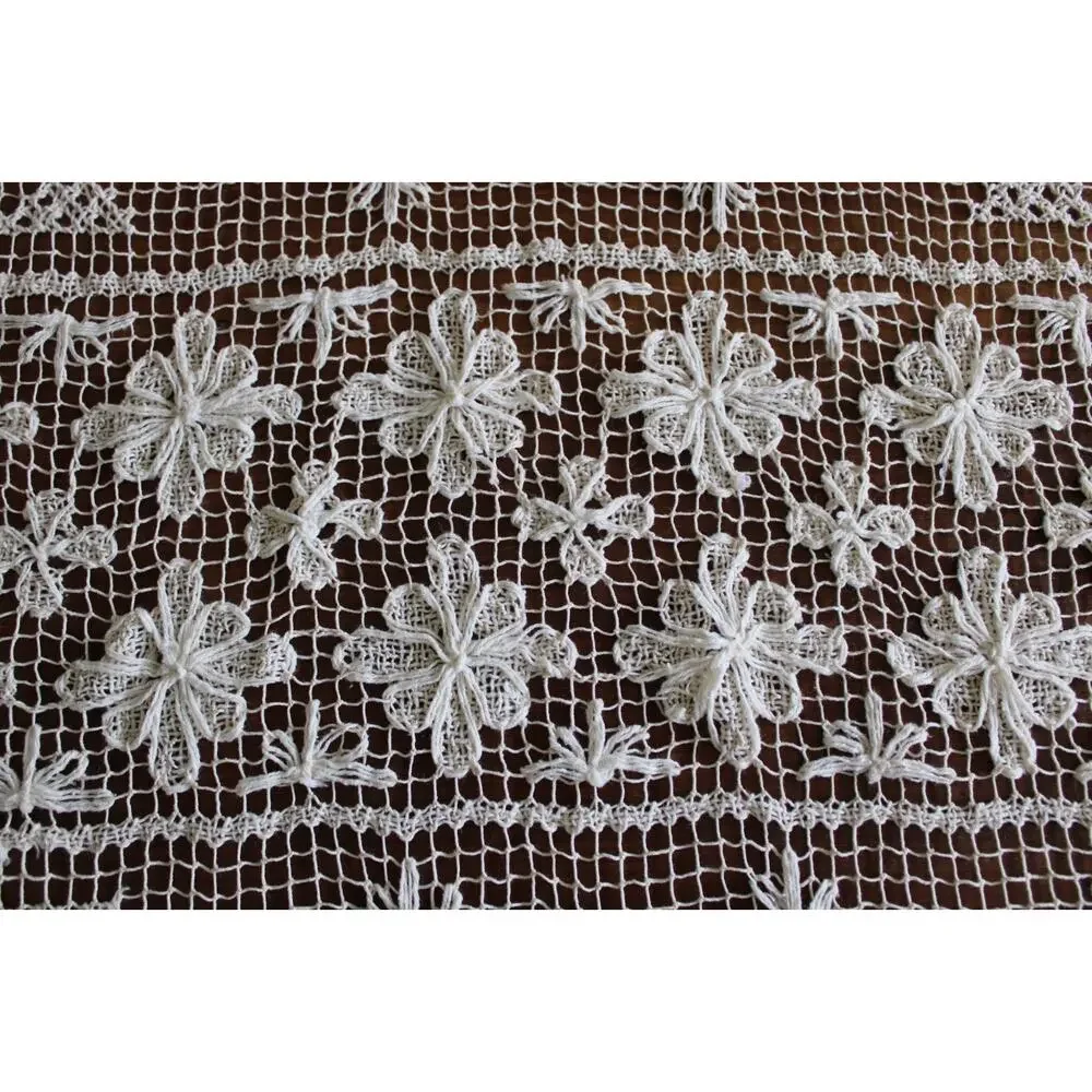 Vintage Handmade Crochet Lace White Tablecloth Shabby Chic Scallop 64